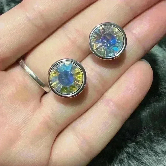 NWOT | Betsey Johnson | Kaleidoscope Diamond Stud Earrings - Picture 4 of 13